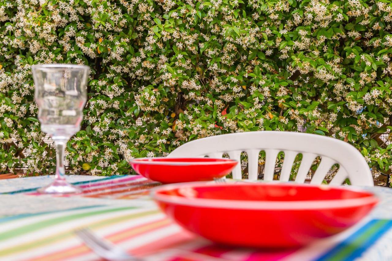 Materdei Terrace Apartment Наполи Екстериор снимка